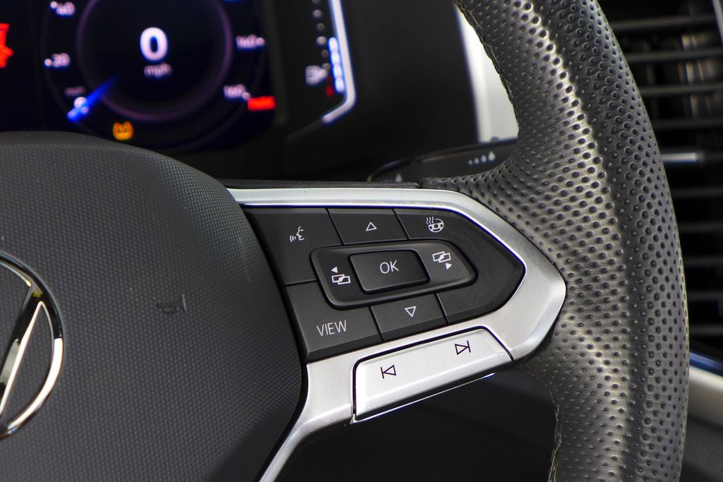 Used 2023 Volkswagen Atlas Cross Sport SEL R-Line image 29