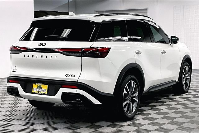 Used 2023 INFINITI QX60 Luxe AWD/4WD image 13