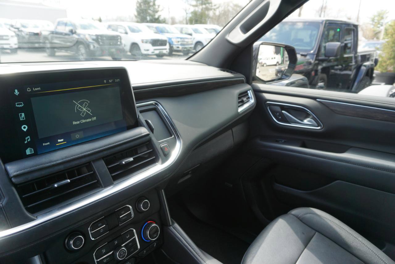 Used 2022 Chevrolet Tahoe Z71 w/ Z71 Off-Road Package AWD/4WD image 13