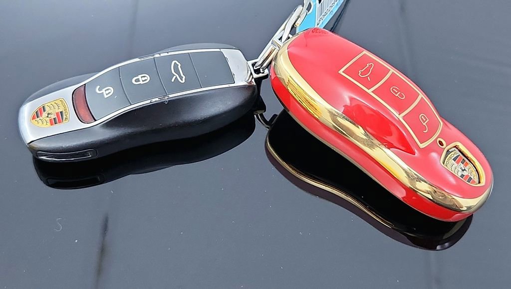 Used 2014 Porsche 911 Turbo S image 33