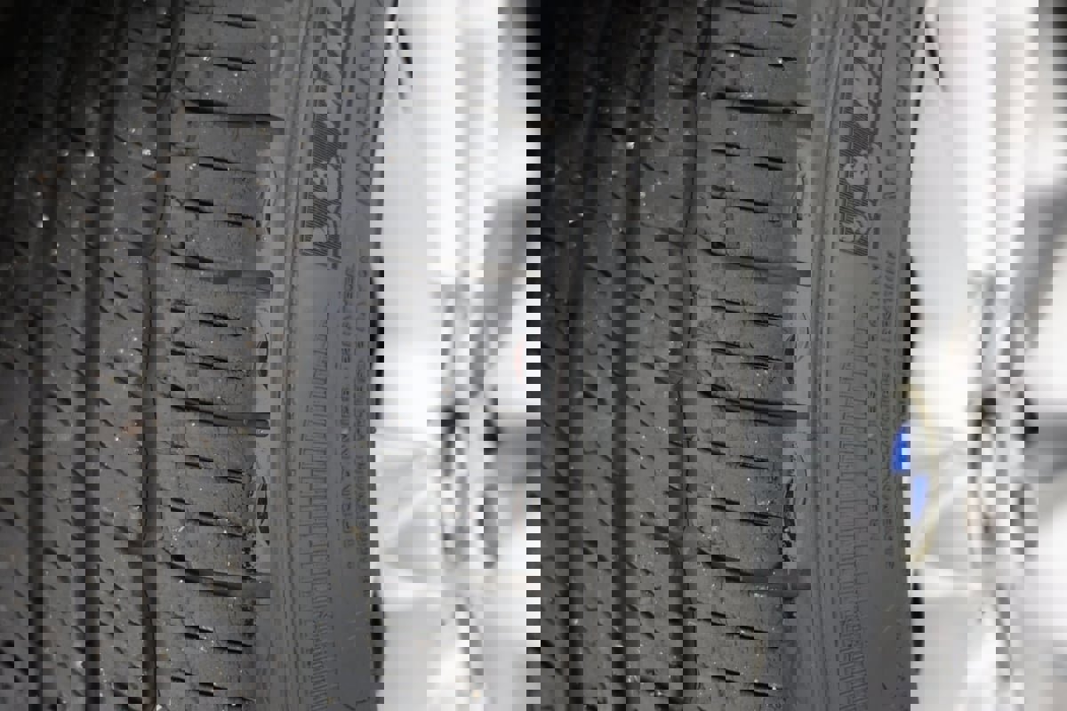 Used 2004 BMW Z4 2.5i image 11