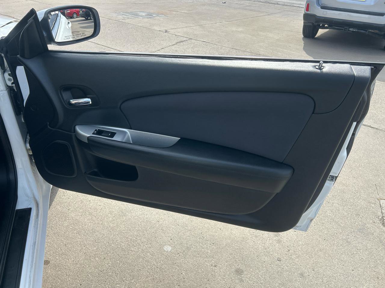 Used 2014 Chrysler 200 Touring FWD image 11