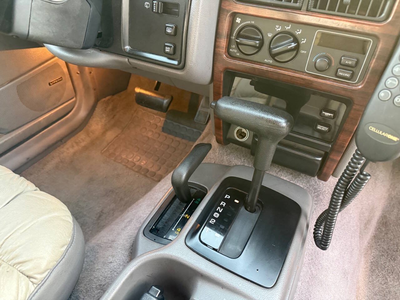 Used 1995 Jeep Grand Cherokee Limited AWD/4WD image 35