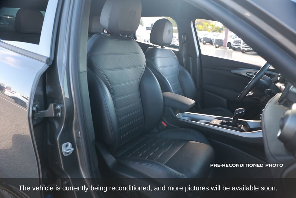 Used 2024 Alfa Romeo Tonale Ti w/ Premium Interior Package image 15