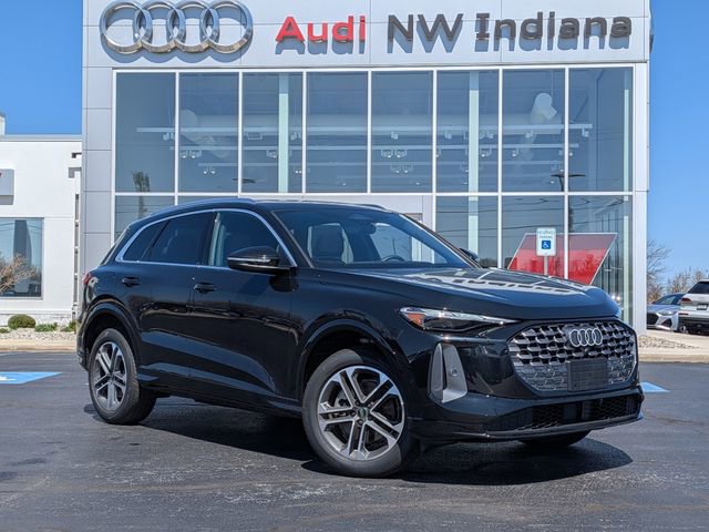 Used 2025 Audi Q5 Premium w/ Convenience Package