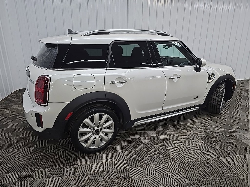 Used 2023 MINI Cooper Countryman SE w/ Storage Package image 3