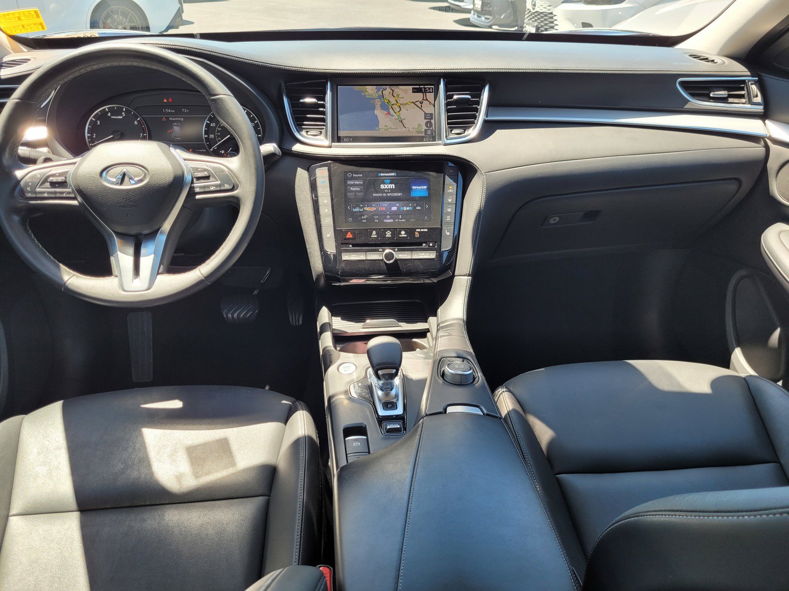 Used 2020 INFINITI QX50 Luxe w/ Navigation Package FWD image 11