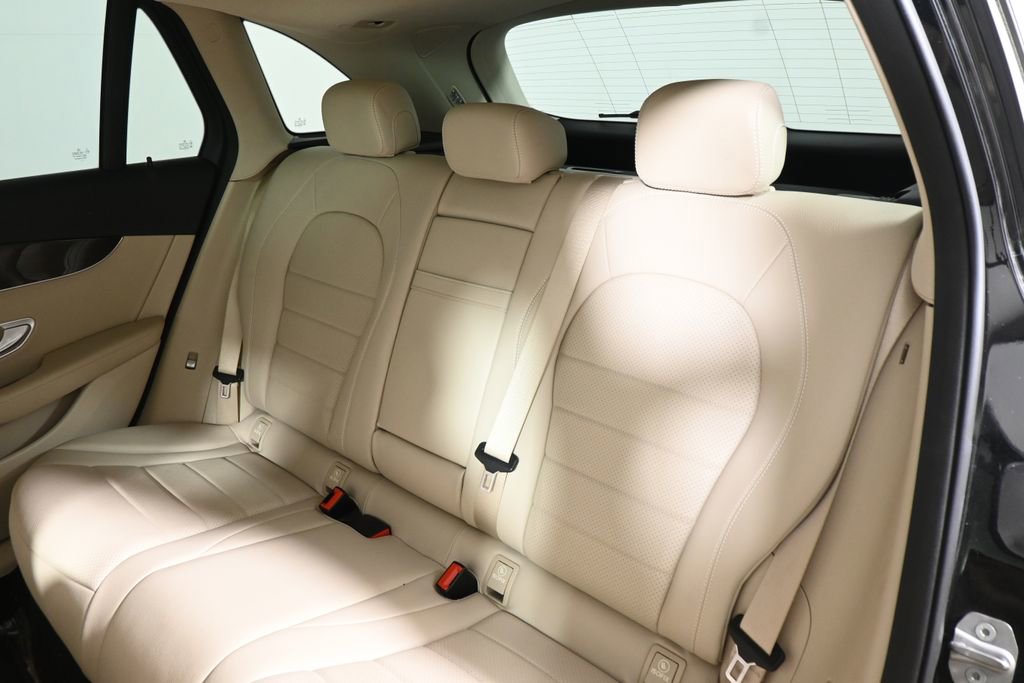 Certified 2018 Mercedes-Benz GLC 300 4MATIC image 4