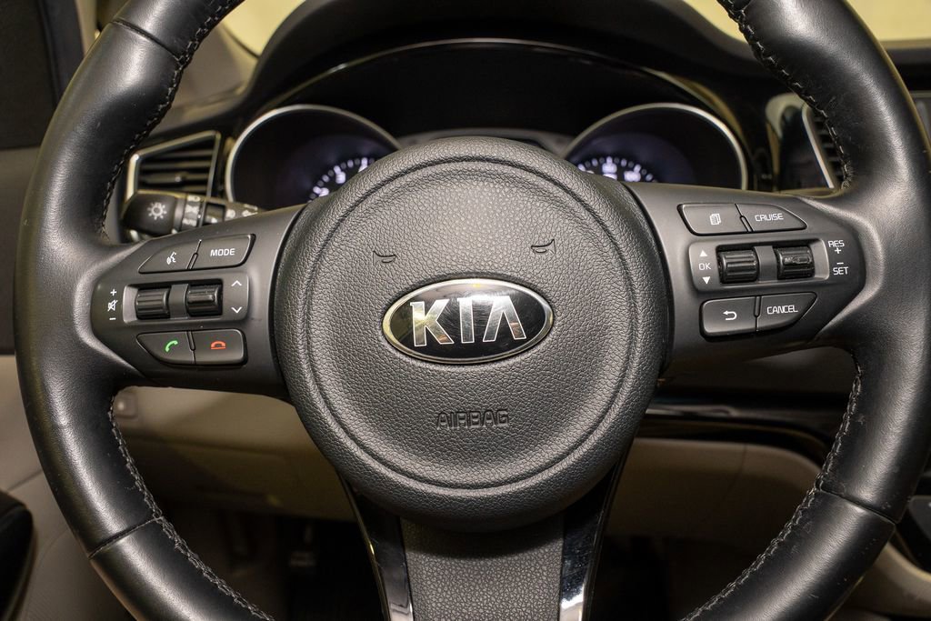 Used 2015 Kia Sedona SX image 20