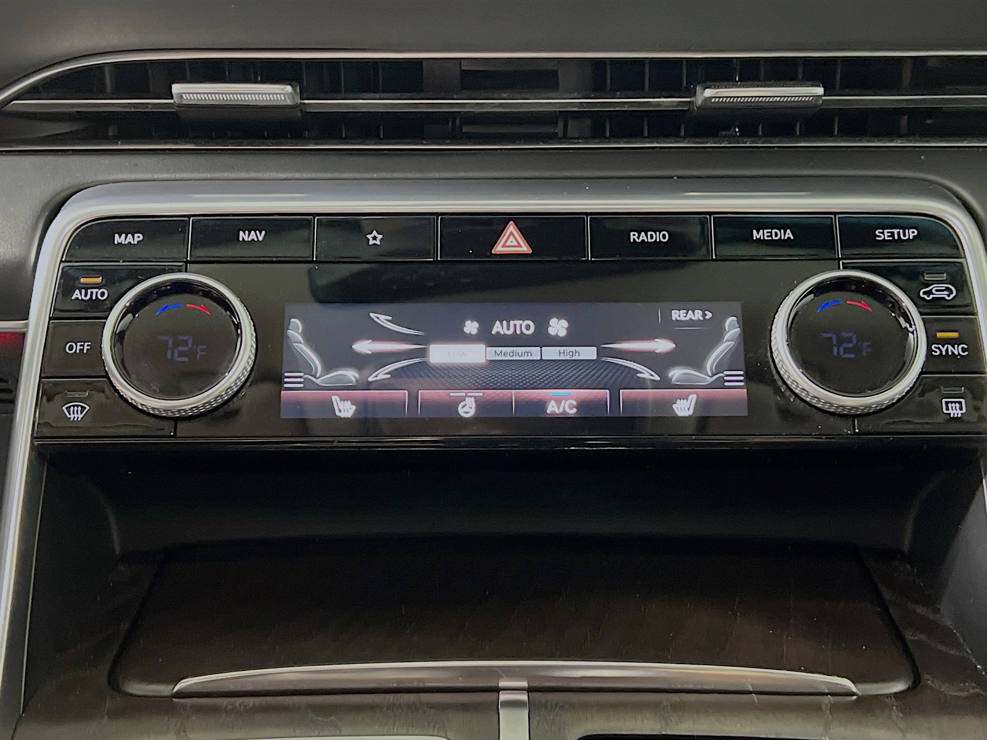 Used 2024 Genesis GV80 2.5T image 26