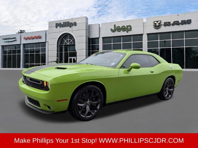 Certified 2019 Dodge Challenger SXT w/ Plus Package RWD image 7