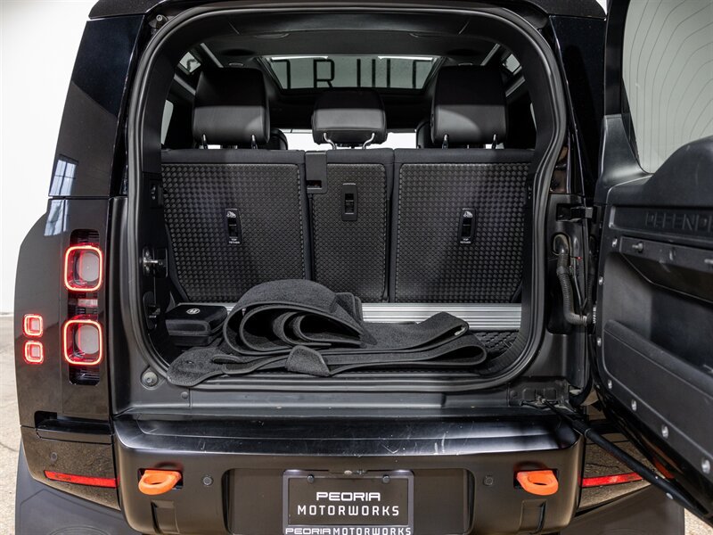 Used 2021 Land Rover Defender 90 X AWD/4WD image 13