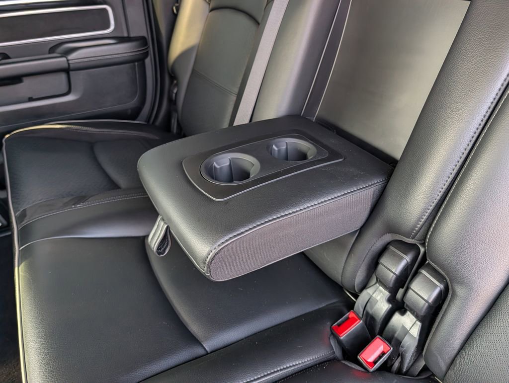 Used 2020 RAM 2500 Laramie w/ Night Edition image 25