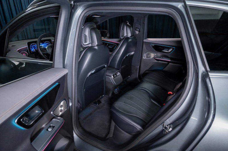 New 2026 Mercedes-Benz EQE 320+ SUV image 27