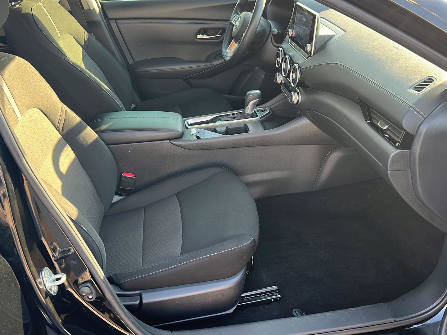 Used 2024 Nissan Sentra SV image 13