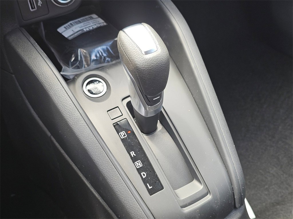New 2025 Nissan Kicks Play S image 11