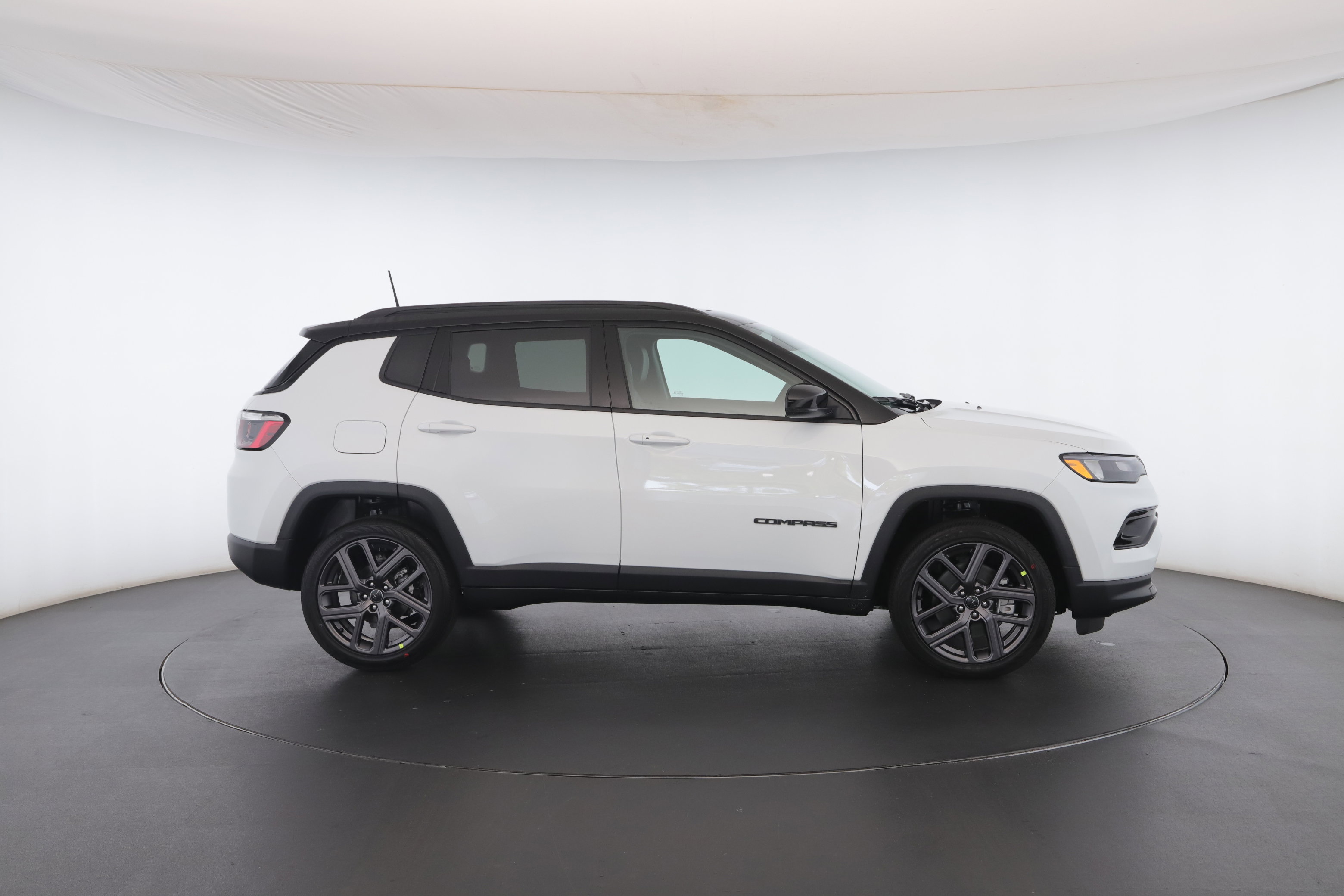 New 2026 Jeep Compass Limited w/ Sun, Sound & Navigation Group image 31