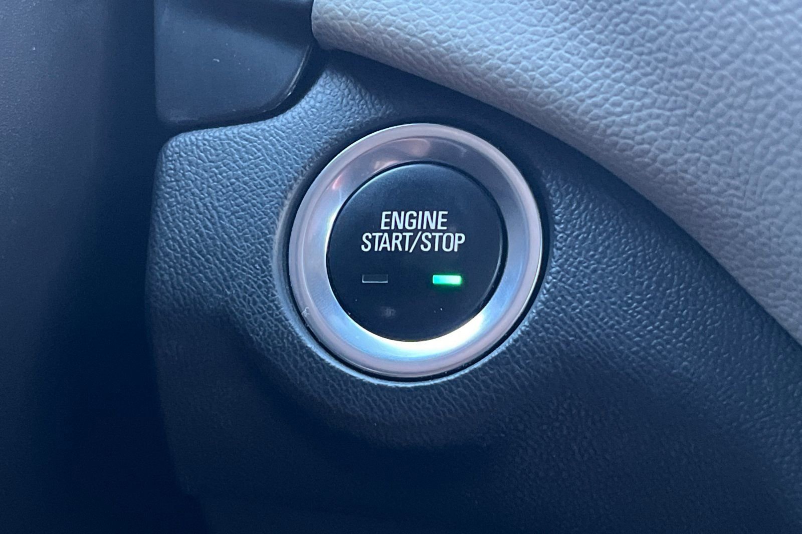 Used 2022 Chevrolet Equinox LS w/ LS Convenience Package image 29