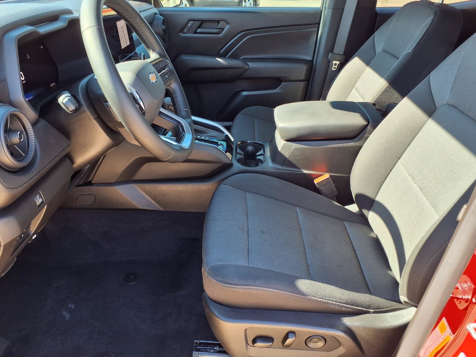 Used 2025 Chevrolet Colorado W/T w/ WT Custom Package RWD image 13