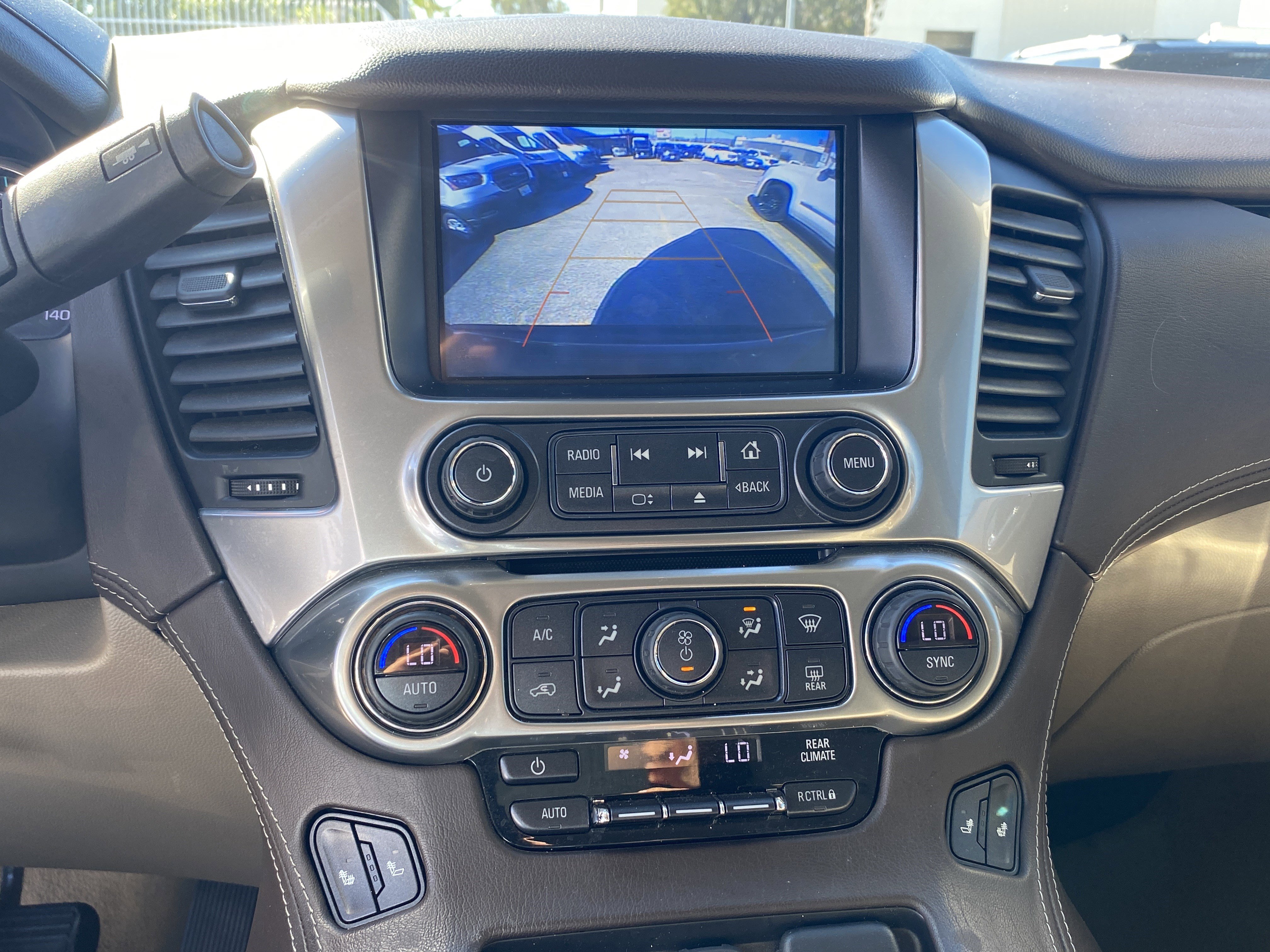 Used 2023 Chevrolet Suburban Premier image 12