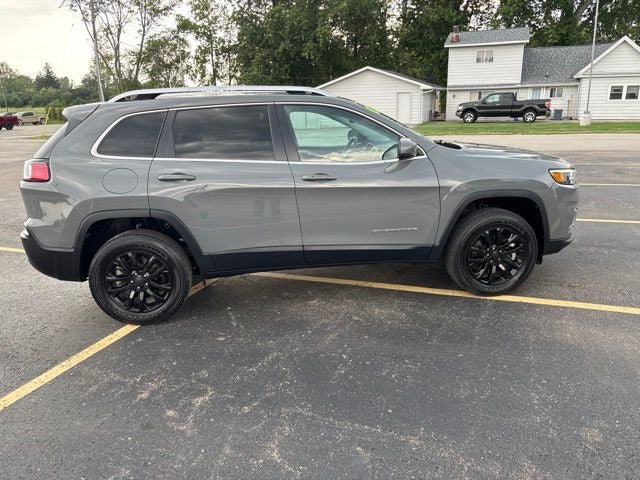 Used 2021 Jeep Cherokee Latitude Lux w/ Trailer Tow Group AWD/4WD image 2