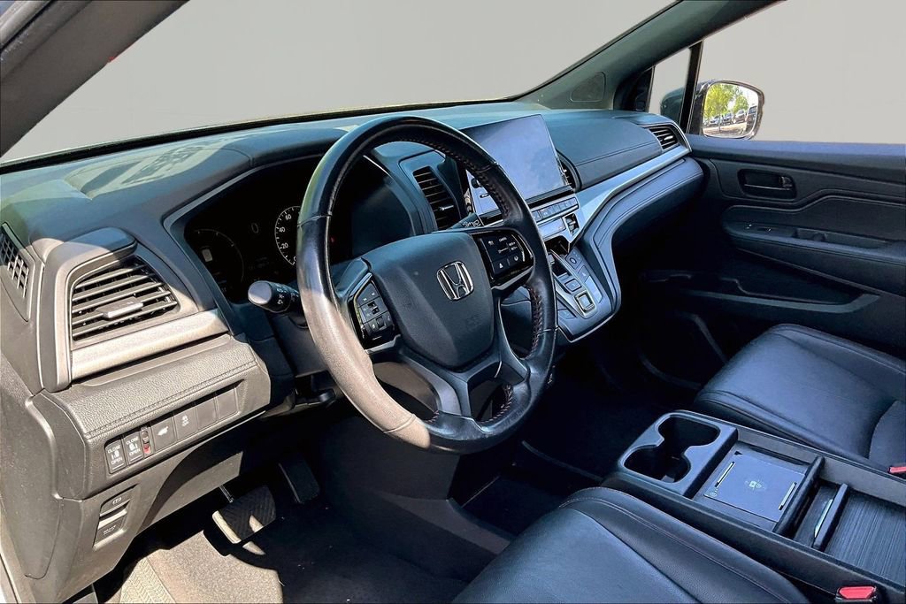 Used 2025 Honda Odyssey Sport-L image 14