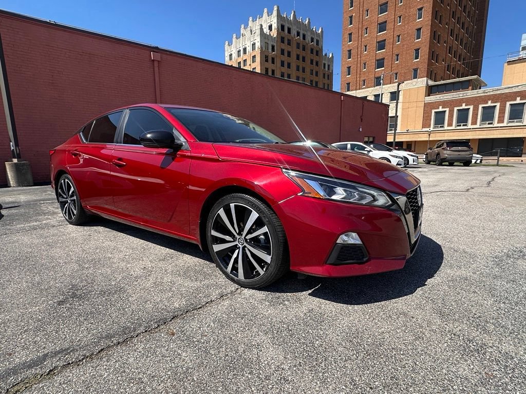 Used 2021 Nissan Altima 2.5 SR w/ SR Premium Package FWD image 9