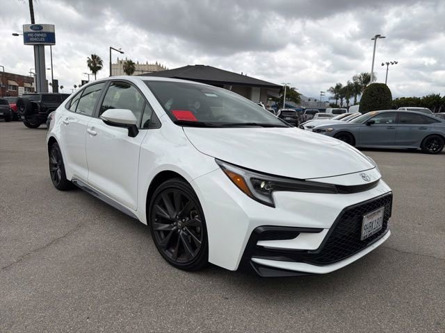 Used 2023 Toyota Corolla SE w/ SE Premium Package FWD image 1