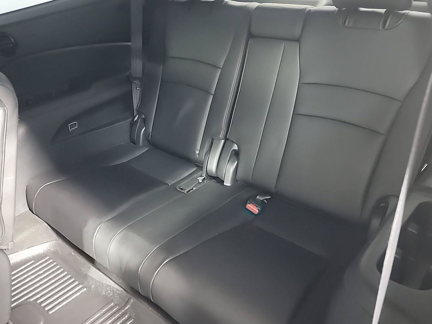 Certified 2022 Honda Pilot Black Edition image 18