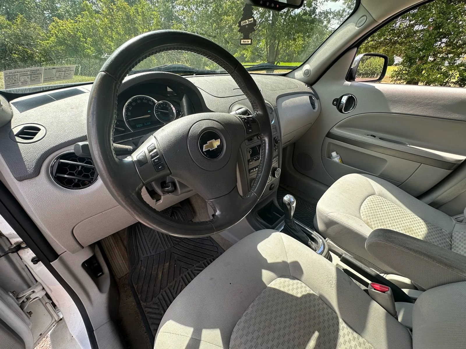 Used 2010 Chevrolet HHR LT w/ LT Preferred Equipment Group image 20