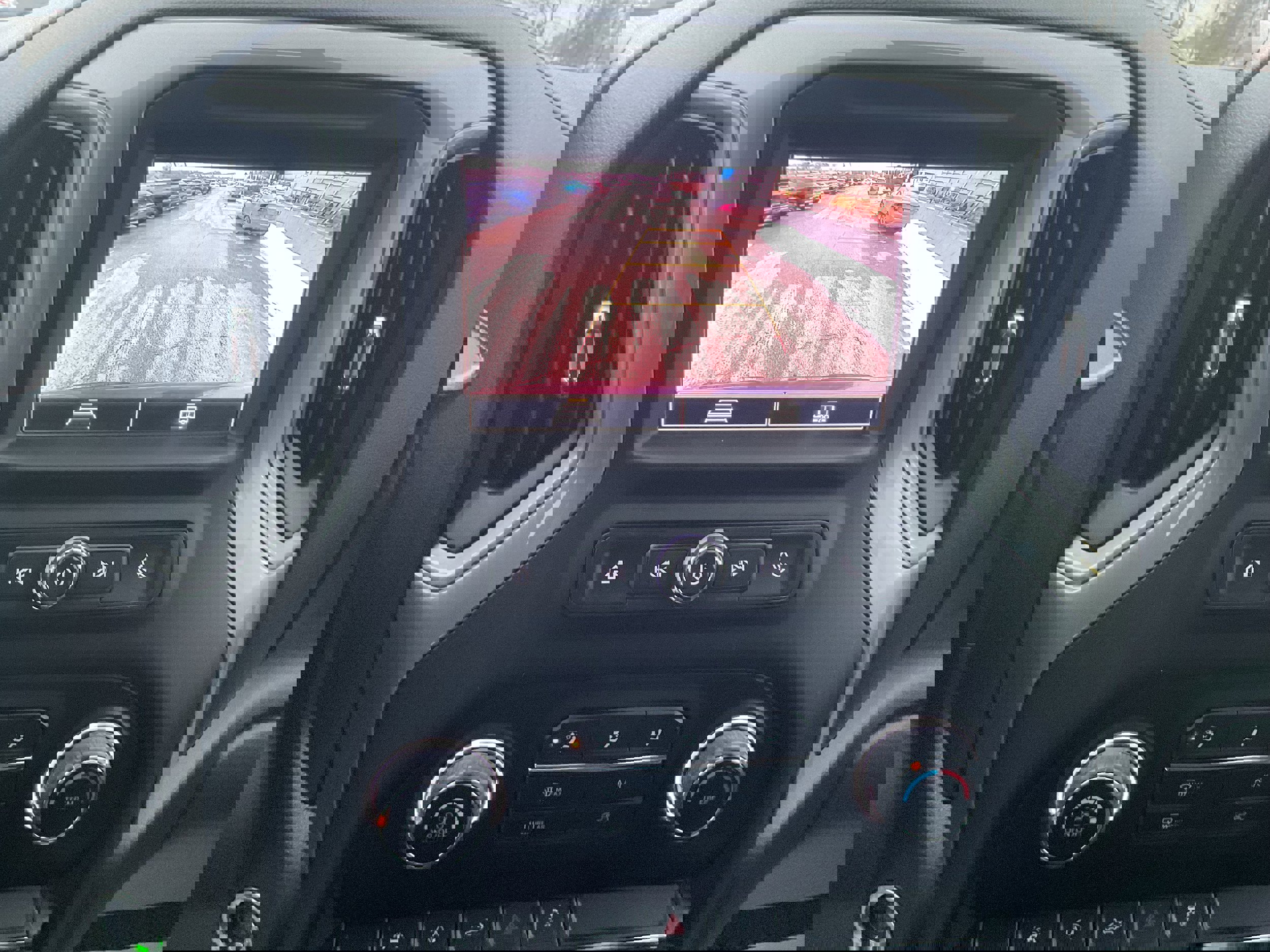 Certified 2022 Chevrolet Silverado 1500 Custom image 11