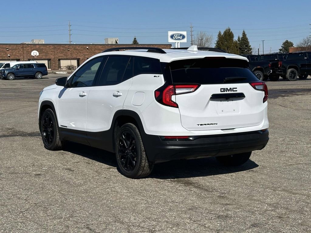 Certified 2022 GMC Terrain SLT w/ Elevation Edition image 3