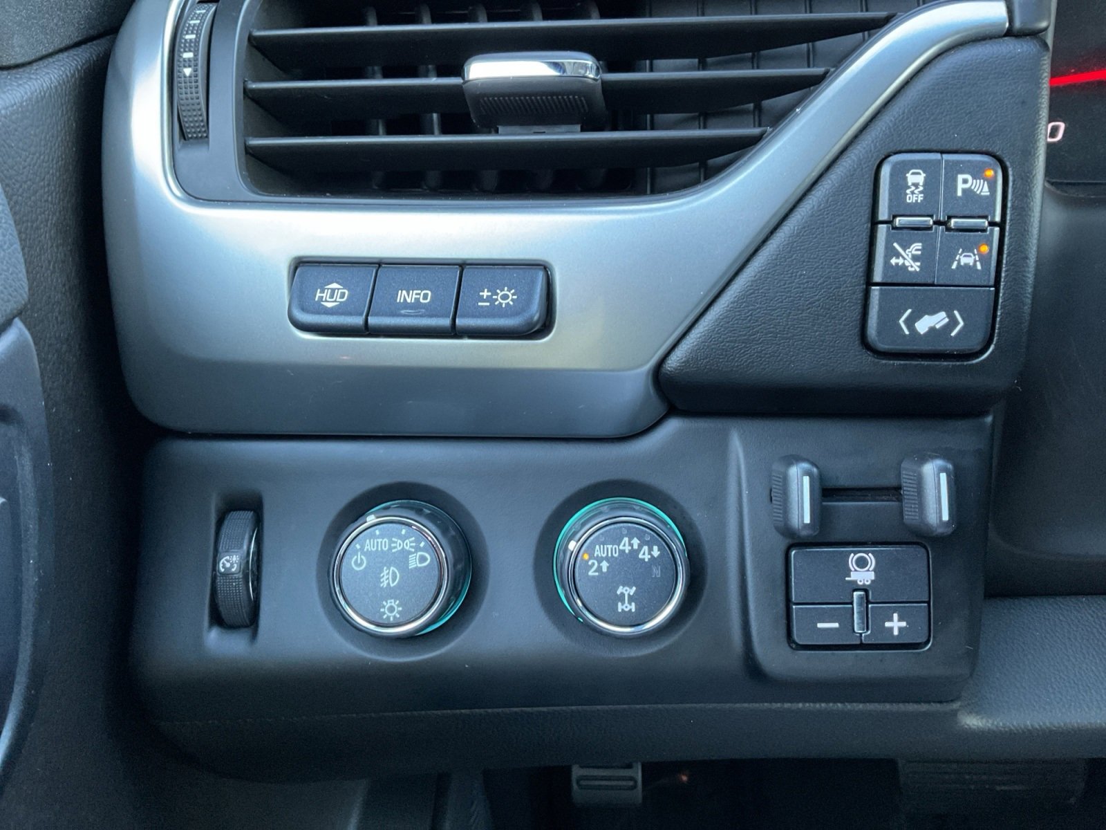 Used 2017 Chevrolet Tahoe Premier image 21