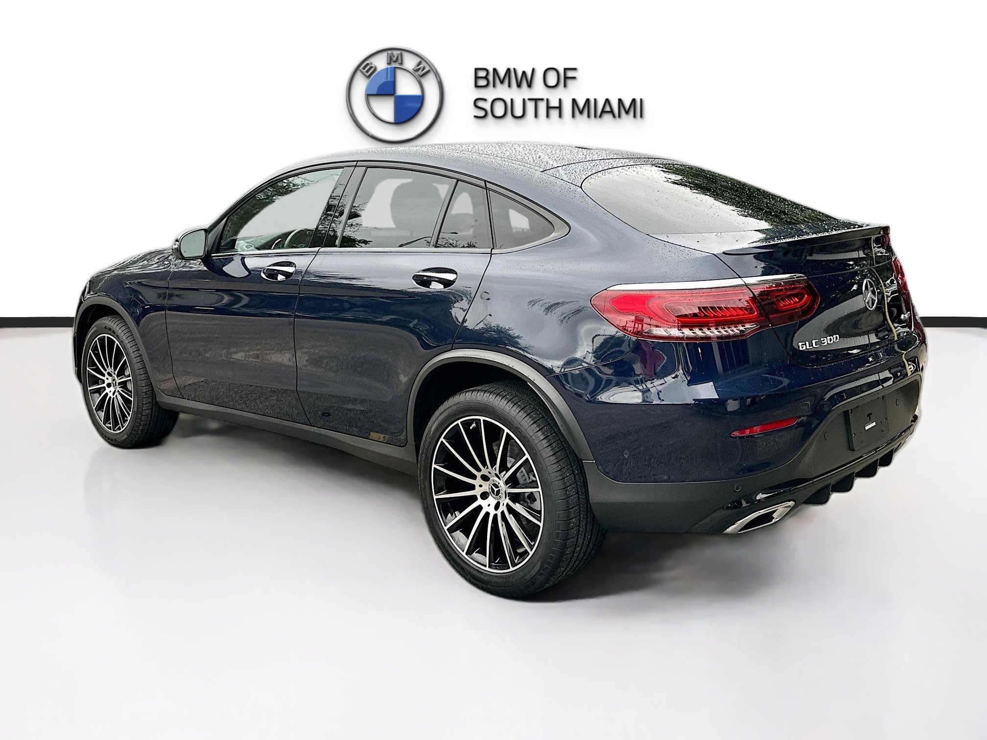 Used 2023 Mercedes-Benz GLC 300 4MATIC Coupe image 5