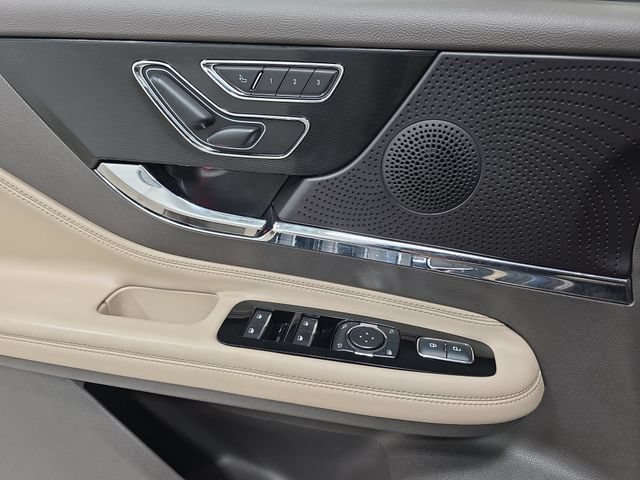 Certified 2024 Lincoln Corsair Reserve AWD/4WD image 25