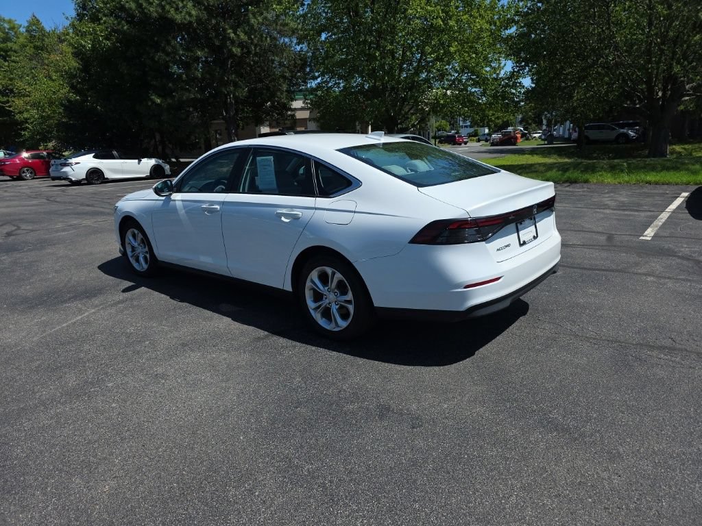 Certified 2023 Honda Accord LX image 5