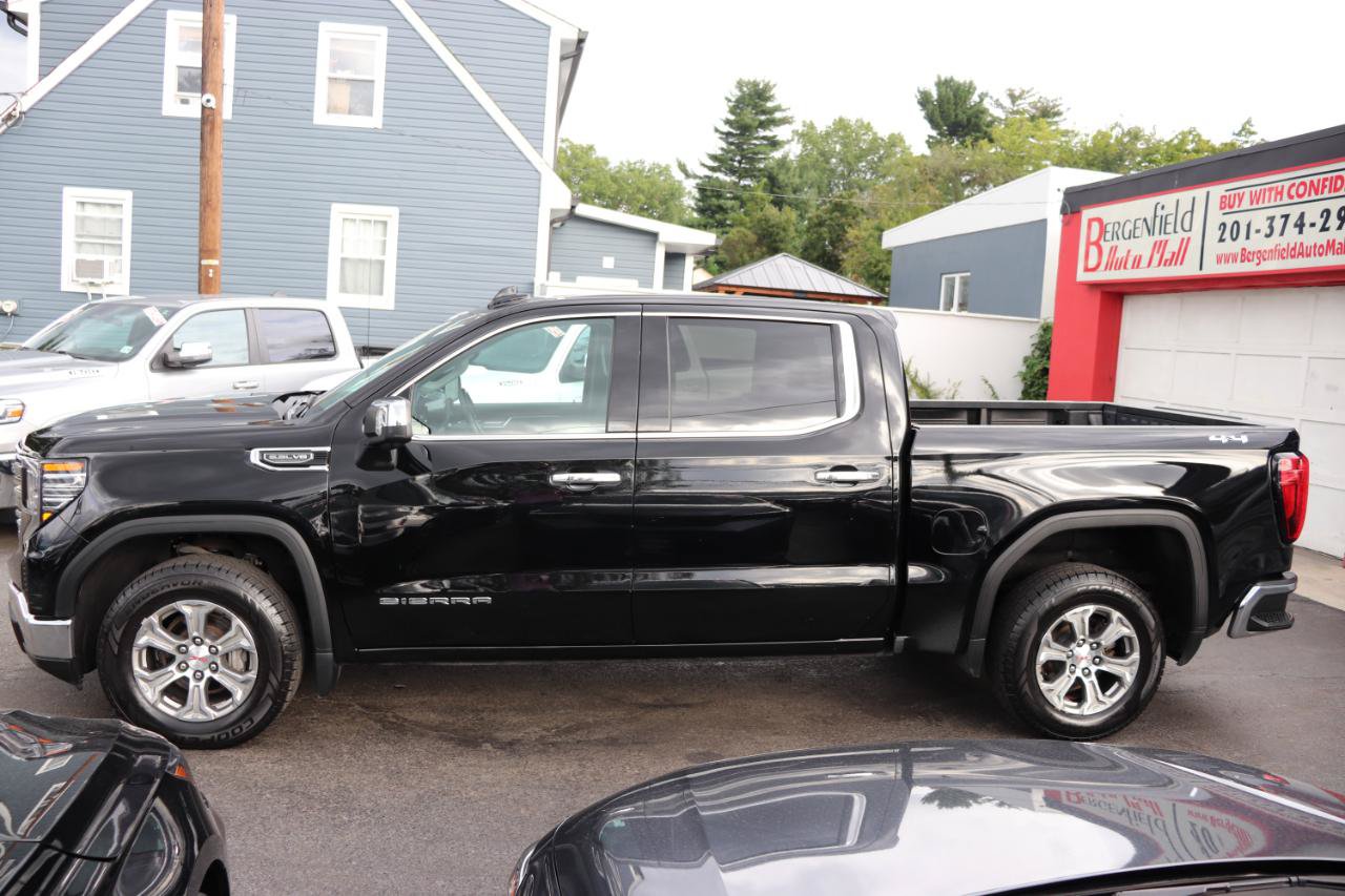 Used 2024 GMC Sierra 1500 SLT AWD/4WD image 2