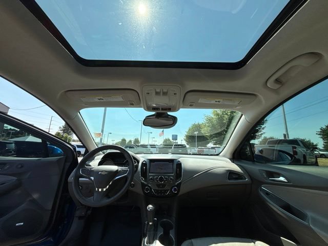 Used 2016 Chevrolet Cruze Premier FWD image 29