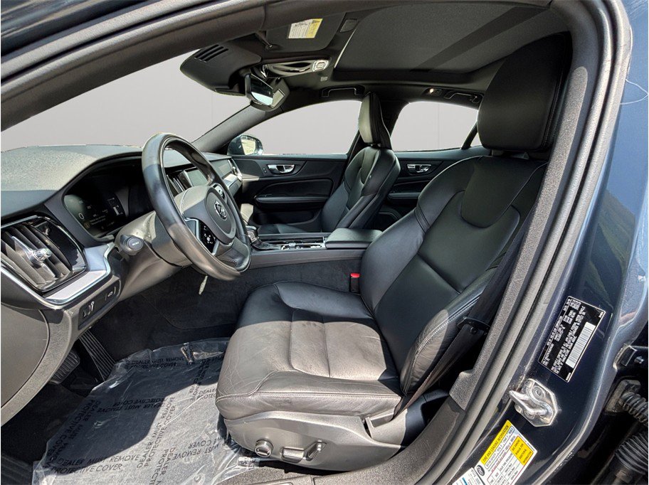 Used 2019 Volvo S60 T6 Momentum AWD/4WD image 2