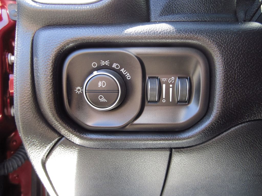 Used 2022 RAM 3500 Laramie AWD/4WD image 22