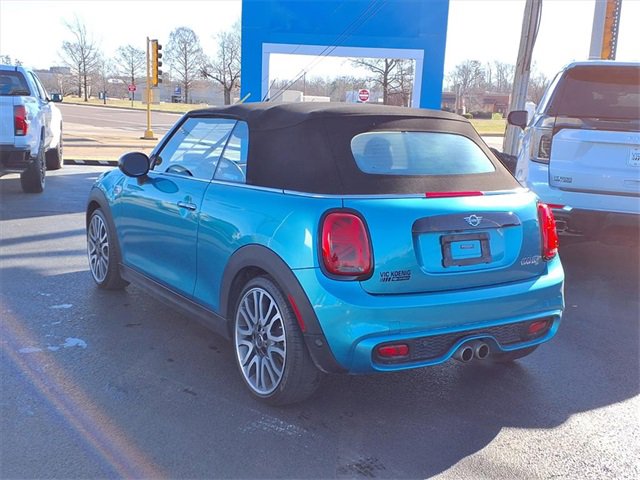 Used 2019 MINI Cooper S w/ Signature Upholstery Package image 3