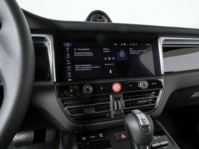 New 2026 Porsche Macan image 13