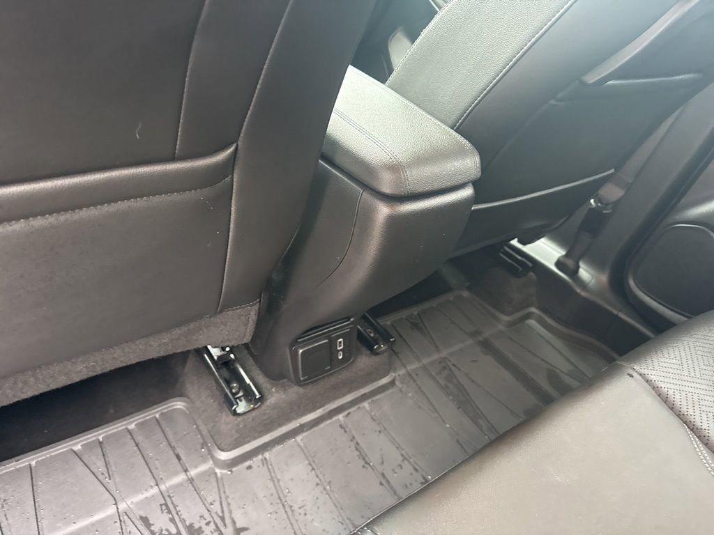 Used 2020 Buick Encore GX Essence w/ Advanced Technology Package image 38