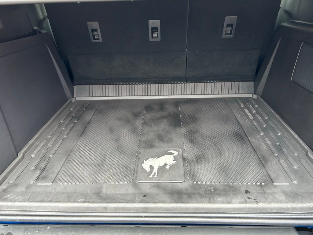 Certified 2024 Ford Bronco Black Diamond image 8