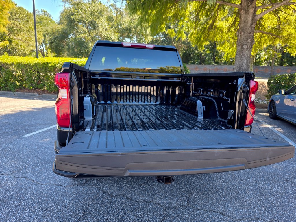 Certified 2025 Chevrolet Silverado 1500 Custom RWD image 33