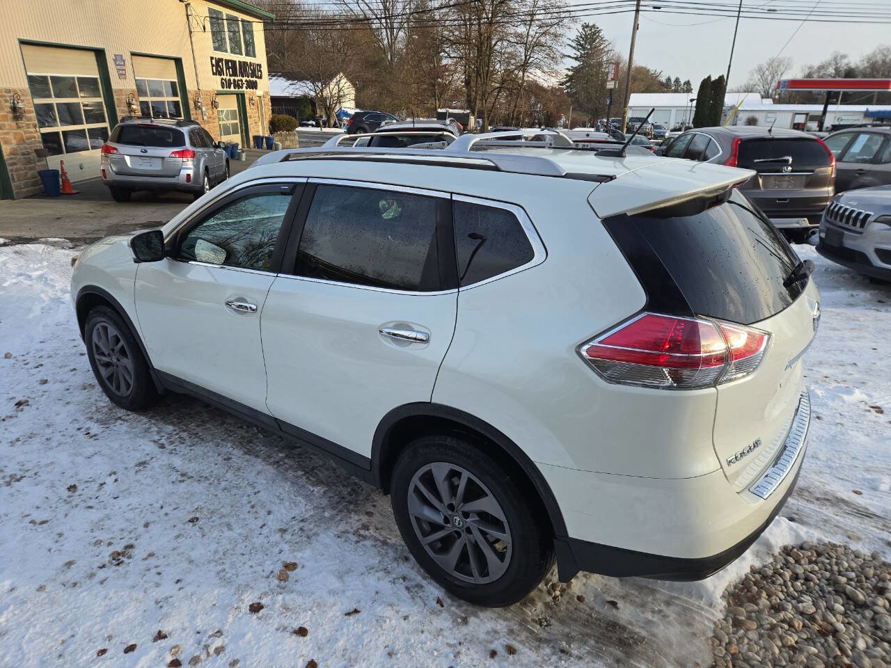 Used 2016 Nissan Rogue SL w/ SL Premium Package image 5