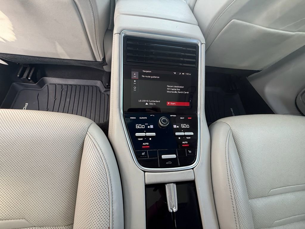 Used 2018 Porsche Panamera 4S image 20