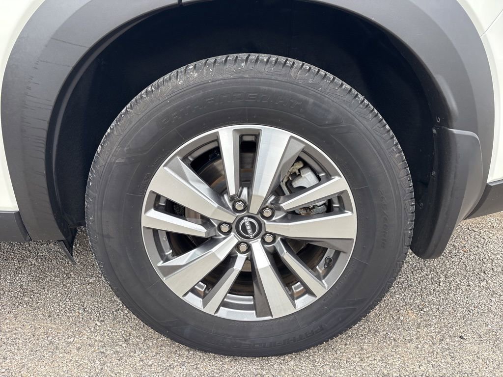 Used 2022 Nissan Pathfinder SL image 24
