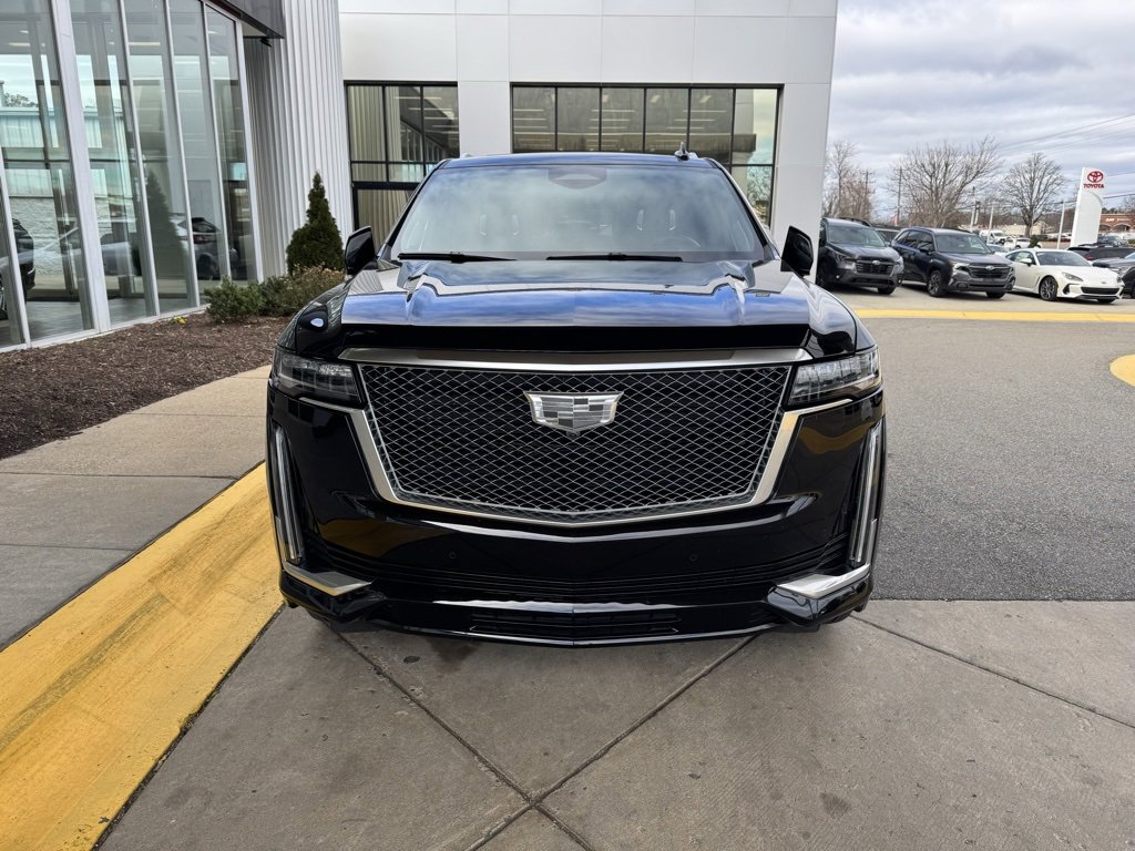 Certified 2022 Cadillac Escalade Premium Luxury Platinum w/ LPO, Radiant Package image 2