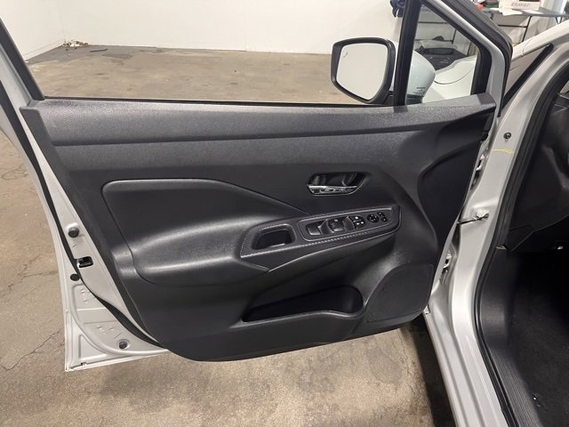 Used 2023 Nissan Versa SV image 24